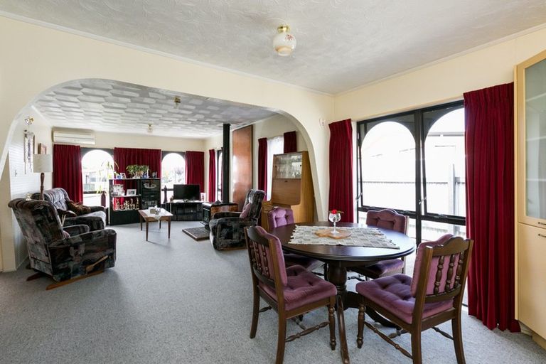 Photo of property in 33 Gilmour Place, Taradale, Napier, 4112