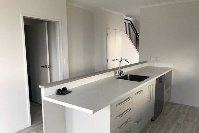 Photo of property in 27 Matairangi Avenue, Totara Heights, Auckland, 2105