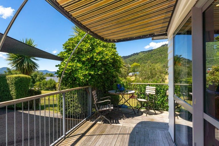 Photo of property in 247b Waikawa Road, Waikawa, Picton, 7220