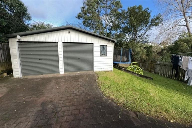 Photo of property in 8 Kahikatea Place, Ranui, Auckland, 0612