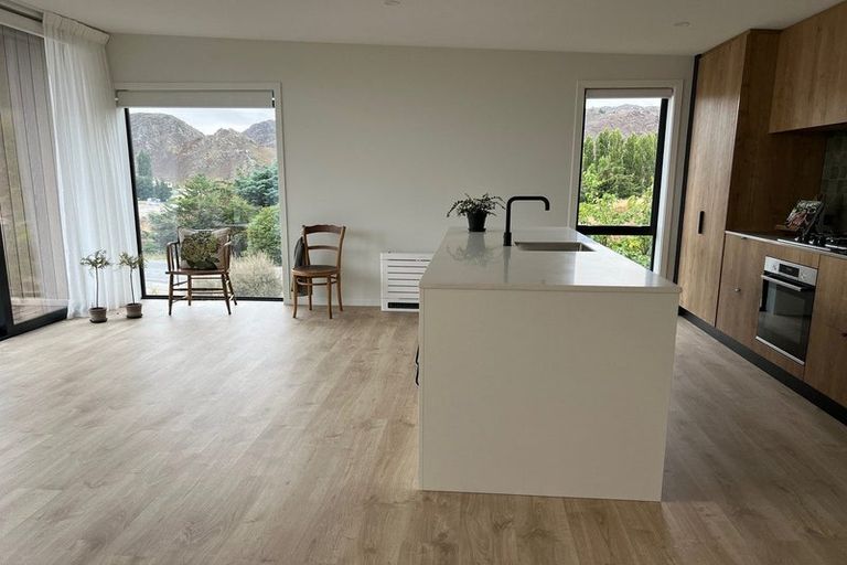 Photo of property in 13e Hart Place, Bridge Hill, Alexandra, 9320