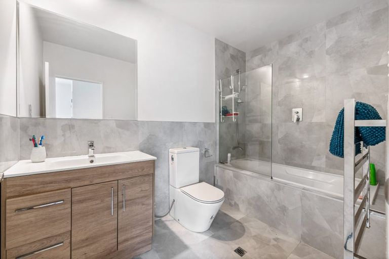 Photo of property in 4b Ahunga Road, Karaka, Papakura, 2113