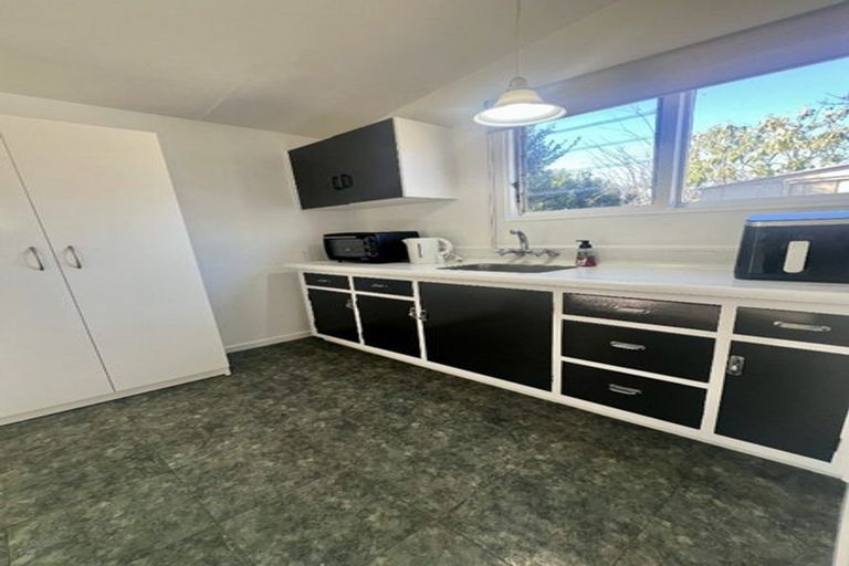 Photo of property in 2 Tasman Street, Havelock North, 4130