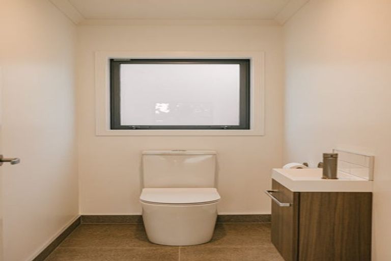 Photo of property in 31 Muhunoa Road East, Ohau, Levin, 5570