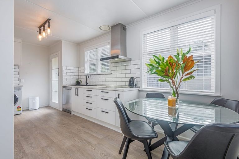 Photo of property in 35 Church Street, Awapuni, Palmerston North, 4412