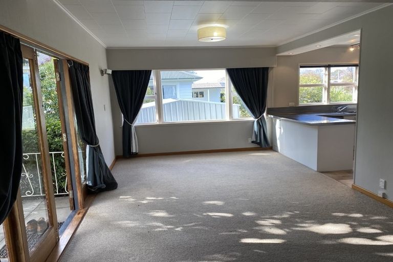 Photo of property in 12 Guthrie Road, Havelock North, 4130