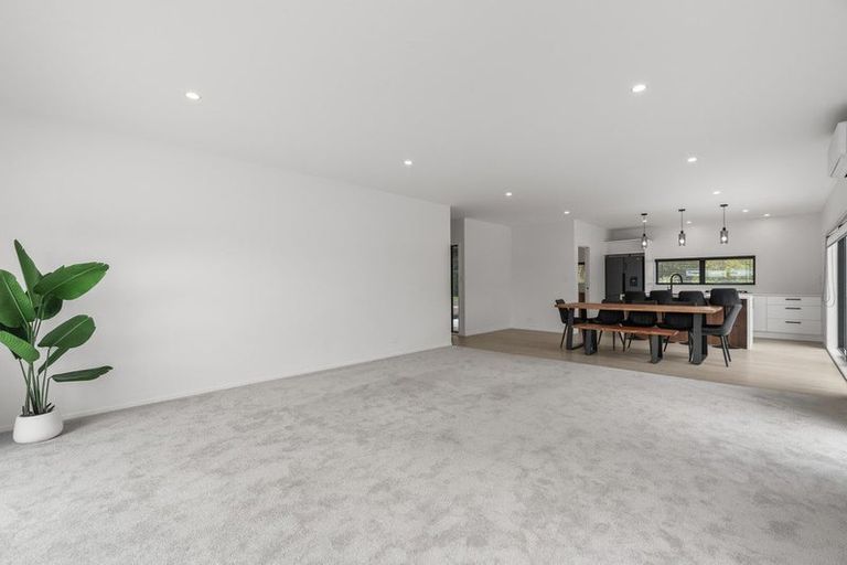 Photo of property in 31 Regent Street, Martinborough, 5711