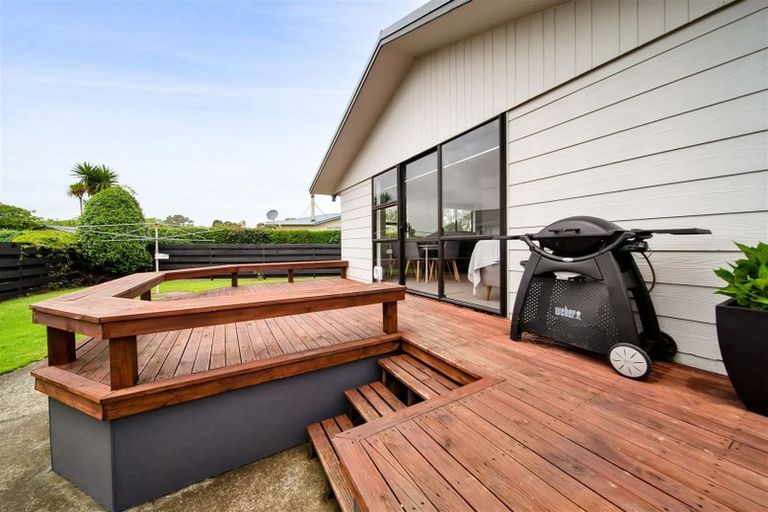 Photo of property in 15 Jade Place, Bell Block, New Plymouth, 4312