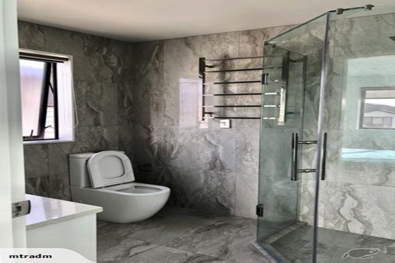 Photo of property in 10 Carrygawley Road, Flat Bush, Auckland, 2019