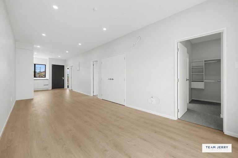 Photo of property in 6 Wild Flower Way, Karaka, Papakura, 2113