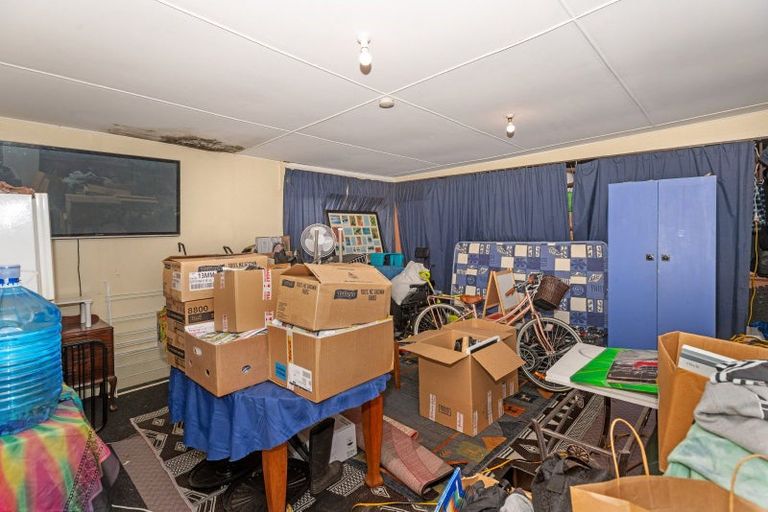 Photo of property in 35 Monkhouse Street, Tolaga Bay, 4077