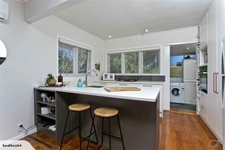 Photo of property in 1/16a Belmont Terrace, Milford, Auckland, 0620
