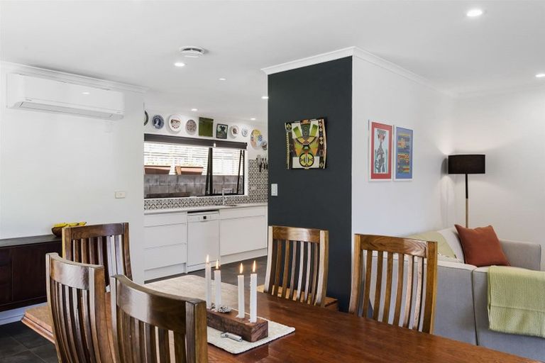 Photo of property in 1/45 Weatherly Road, Torbay, Auckland, 0630