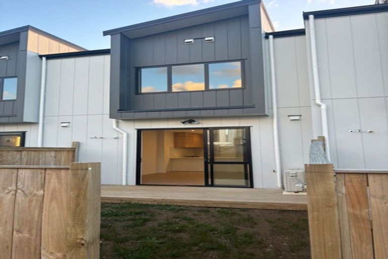 Photo of property in 54 Minhas Road, Papakura, 2110