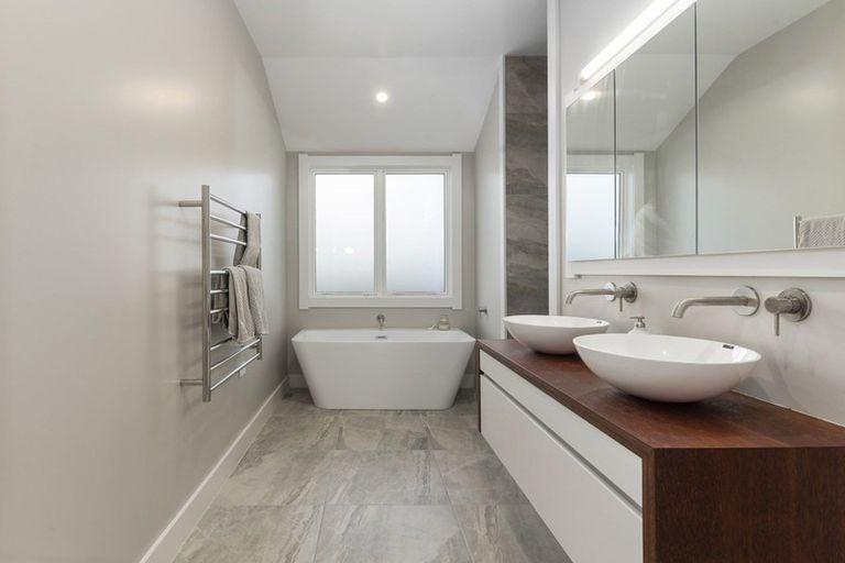 Photo of property in 56 Oakdale Drive, Kinloch, Taupo, 3377