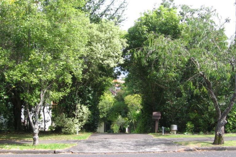 Photo of property in 46 Waiau Street, Torbay, Auckland, 0630