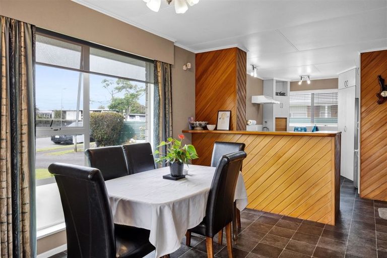 Photo of property in 5 Green Lane, Hawera, 4610