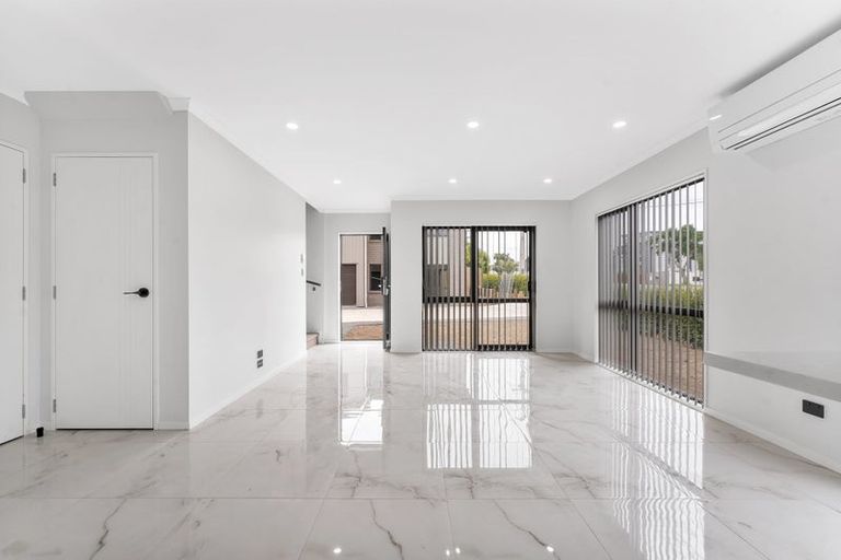 Photo of property in 149d Bucklands Beach Road, Bucklands Beach, Auckland, 2012