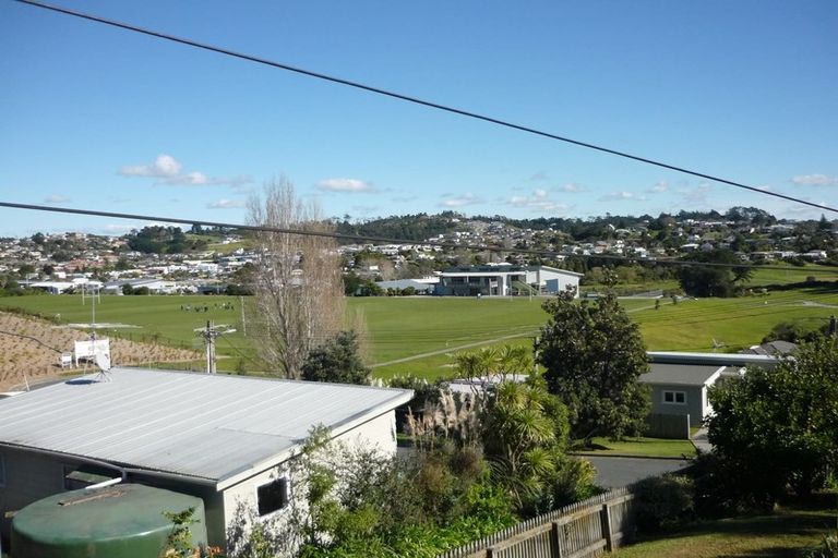Photo of property in 22 Bonita Avenue, Stanmore Bay, Whangaparaoa, 0932
