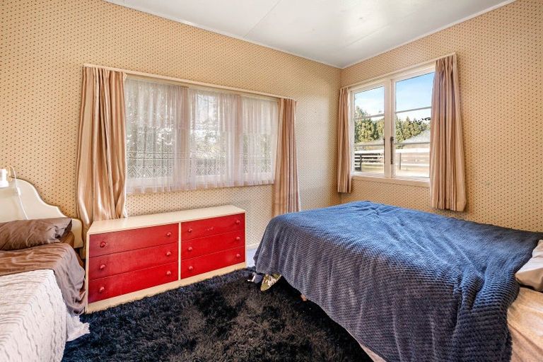 Photo of property in 33 Owhango Road, Owhango, 3990