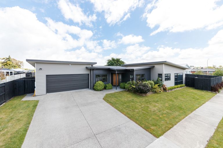 Photo of property in 63d James Line, Kelvin Grove, Palmerston North, 4414