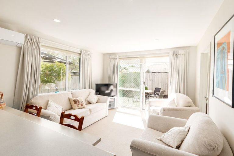 Photo of property in 256d Hills Road, Mairehau, Christchurch, 8013