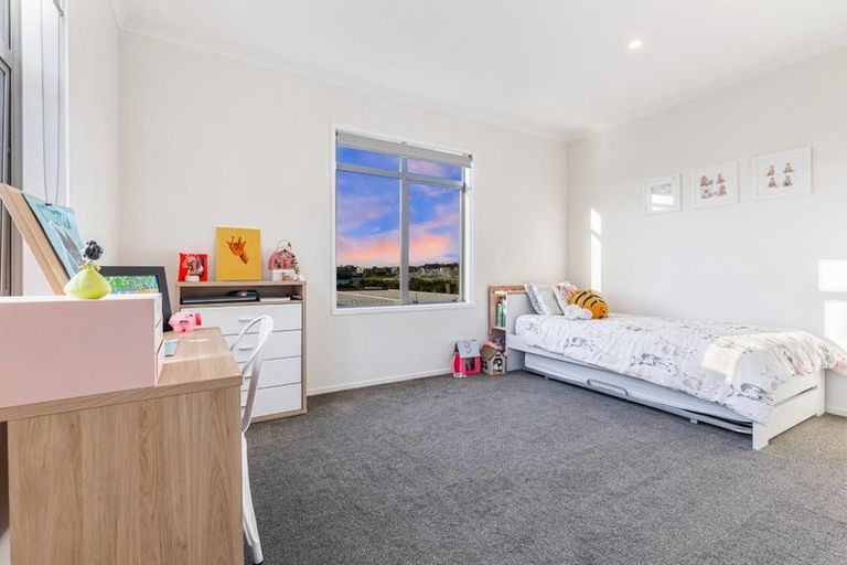 Photo of property in 7 Te Aho Matua Road, Hobsonville, Auckland, 0616