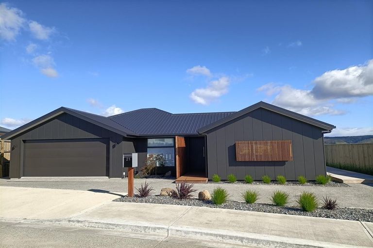 Photo of property in 21 Coppermine Crescent, Brightwater, 7022