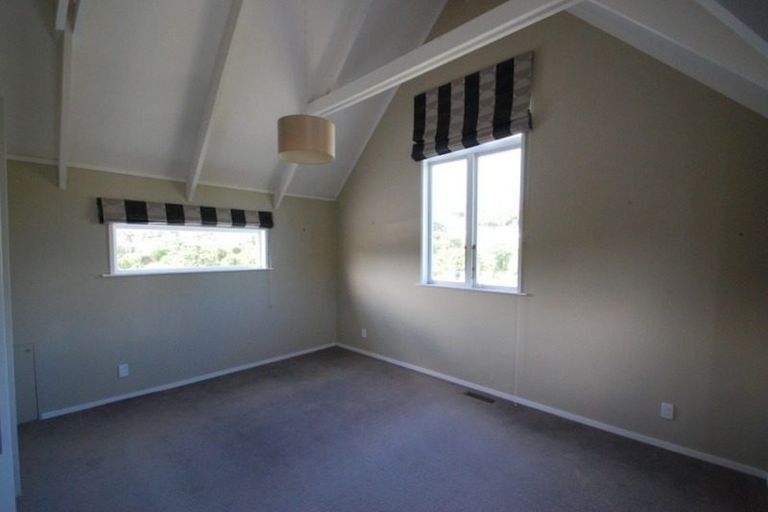 Photo of property in 41 Farm Road, Northland, Wellington, 6012
