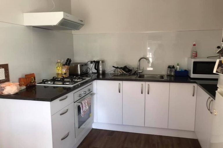 Photo of property in 8 Hill Road, Papatoetoe, Auckland, 2025