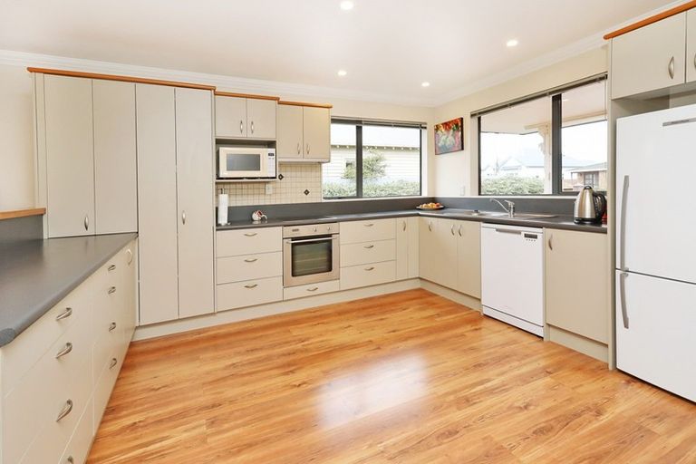 Photo of property in 276 Yarrow Street, Richmond, Invercargill, 9810