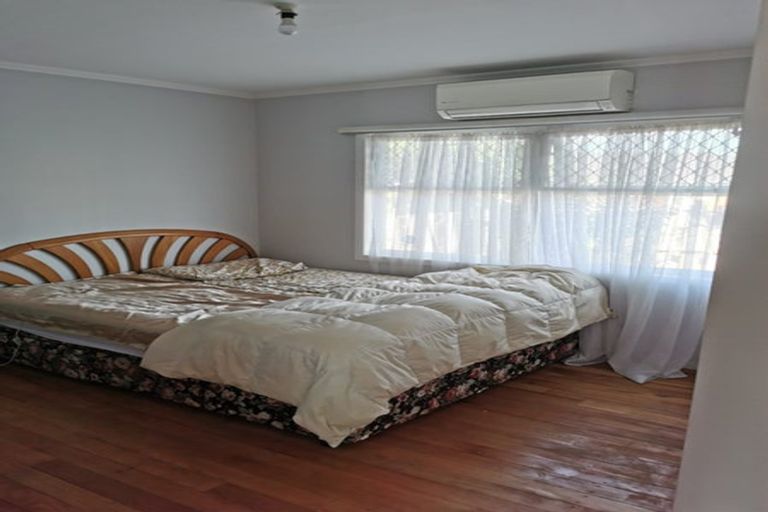 Photo of property in 1/4 Roseburn Place, Pakuranga, Auckland, 2010