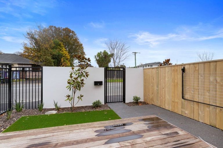 Photo of property in 2/162 Springfield Road, St Albans, Christchurch, 8014