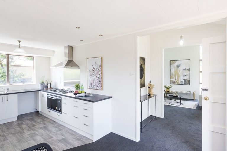 Photo of property in 3 Escort Grove, Awapuni, Palmerston North, 4412