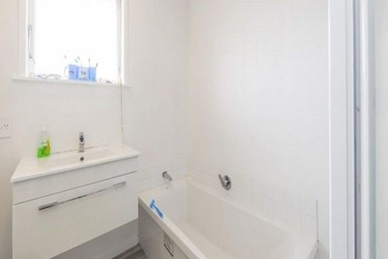 Photo of property in 1/242 Shirley Road, Papatoetoe, Auckland, 2025