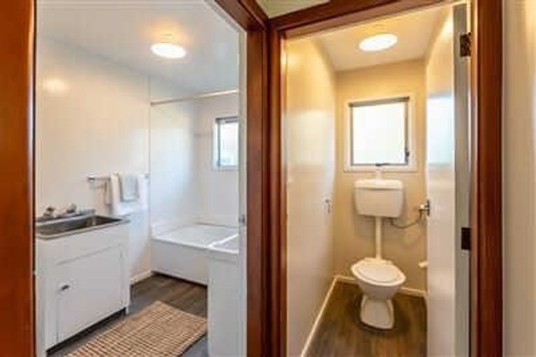 Photo of property in 2/9 Somme Street, St Albans, Christchurch, 8014