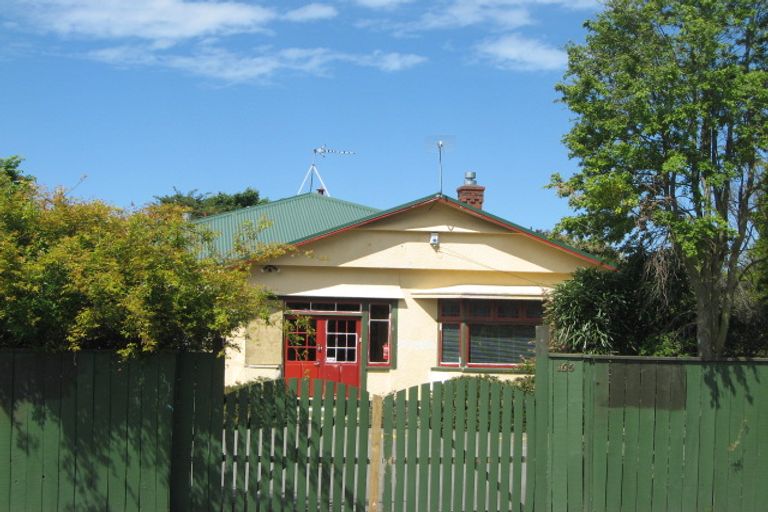 Photo of property in 166 North Parade, Richmond, Christchurch, 8013
