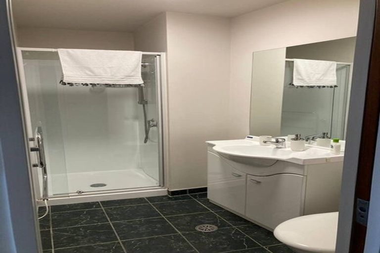 Photo of property in Atrium Towers, 4n/154 The Terrace, Wellington Central, Wellington, 6011