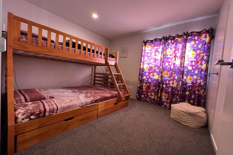 Photo of property in 41 Regiment Road, Papakura, 2110