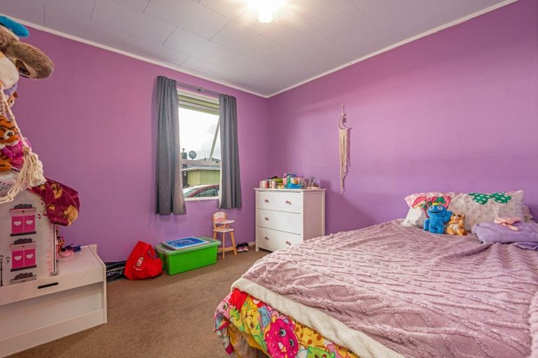 Photo of property in 80 Hedges Street, Sanson, 4817