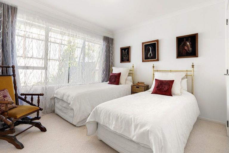 Photo of property in 1/17a Church Street, Devonport, Auckland, 0624