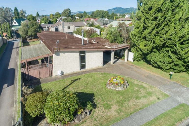 Photo of property in 28 Iles Road, Lynmore, Rotorua, 3010
