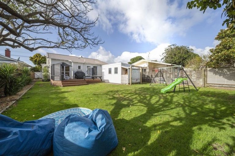 Photo of property in 178 Carrington Street, Lower Vogeltown, New Plymouth, 4310