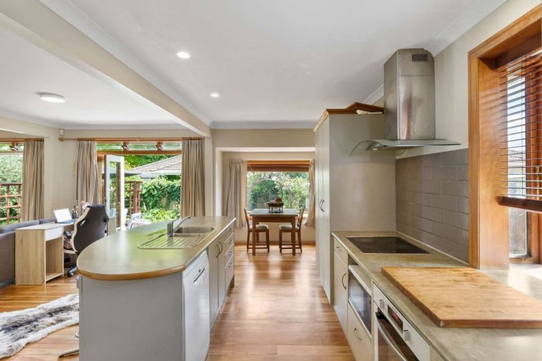 Photo of property in 21 Parata Street, Hokowhitu, Palmerston North, 4410