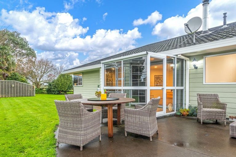 Photo of property in 130 Parewanui Road, Bulls, 4894