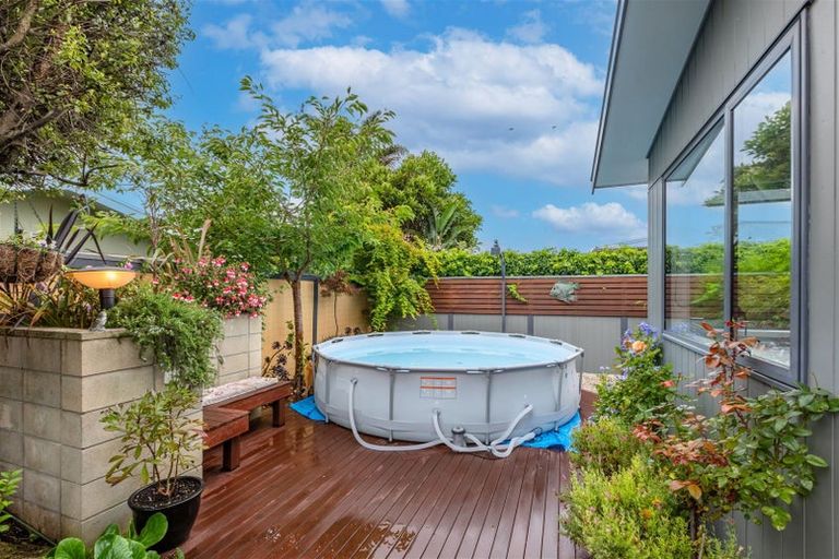 Photo of property in 6a Kauri Street, Taradale, Napier, 4112