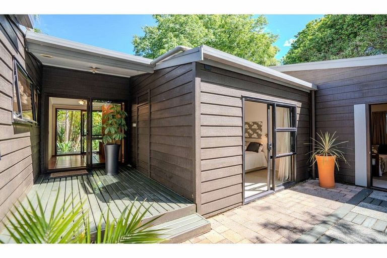 Photo of property in 6 Waipapa Landing Place, Kerikeri, 0230