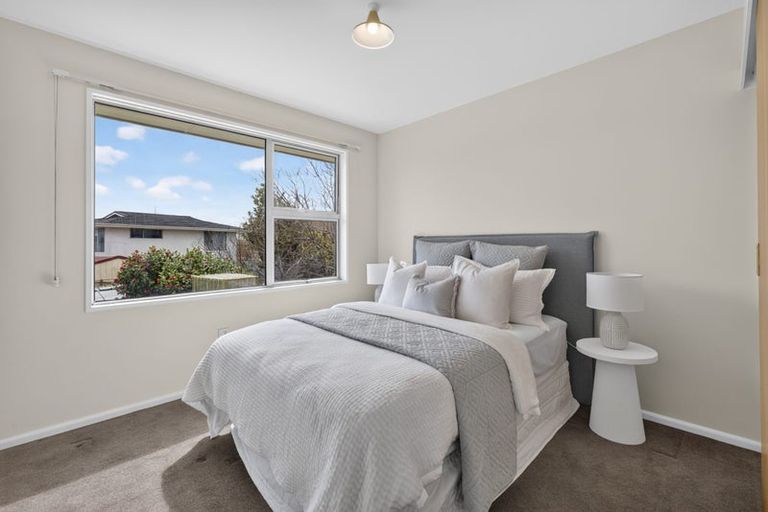 Photo of property in 20 Delaware Crescent, Russley, Christchurch, 8042