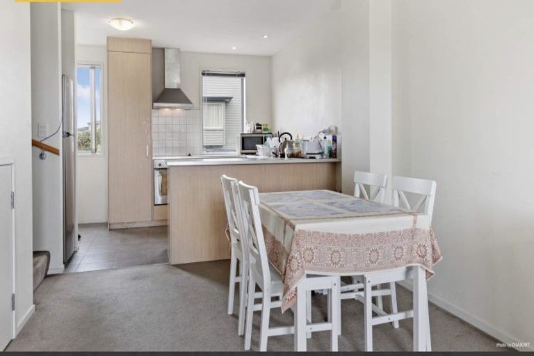 Photo of property in 3/17 Waihi Way, East Tamaki, Auckland, 2013