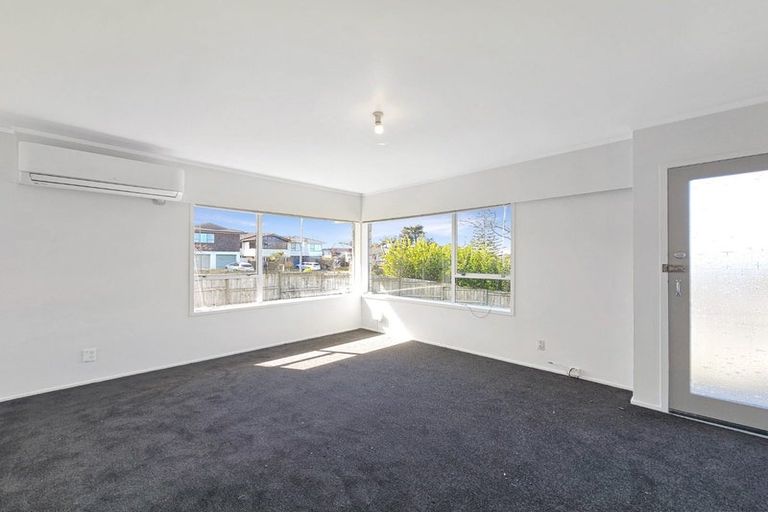 Photo of property in 1/79 Prince Regent Drive, Half Moon Bay, Auckland, 2012